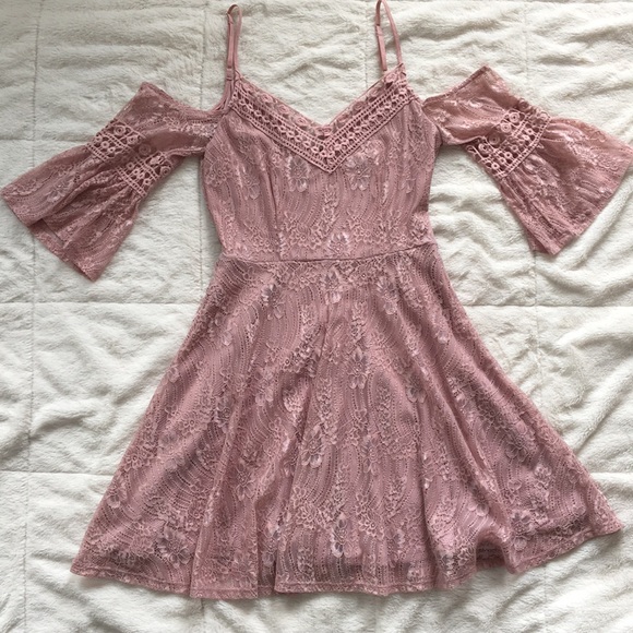 City Triangles Dresses & Skirts - Stunning pink dress - only been worn once